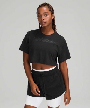 Lululemon All Yours Cropped Graphic T-Shirt Kadın Üstler Siyah | XVMNZP-478