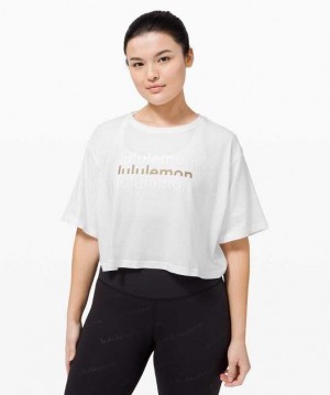 Lululemon Cortes Crop T-Shirt Logo Kadın Üstler Beyaz | WMCLGZ-502