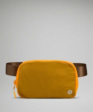 Lululemon Everywhere Belt Çantası Altın | NTKVID-450