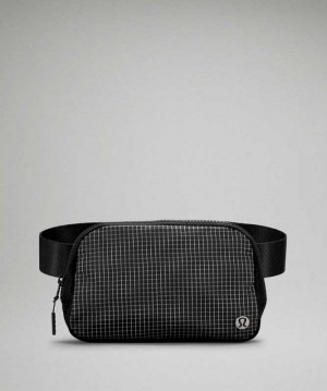 Lululemon Everywhere Belt Çantası Siyah Beyaz | ZTFCRW-748
