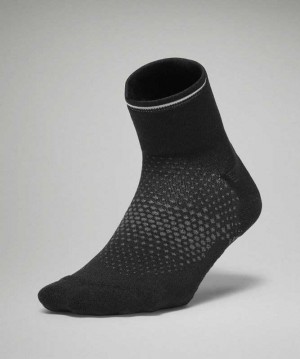 Lululemon MacroPillow Ankle Running Medium Cushioning Kadın Çorap Siyah | BTZPYH-917