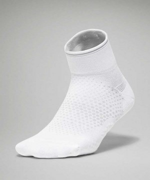 Lululemon MacroPillow Ankle Running Medium Cushioning Kadın Çorap Beyaz | WTHBQS-294