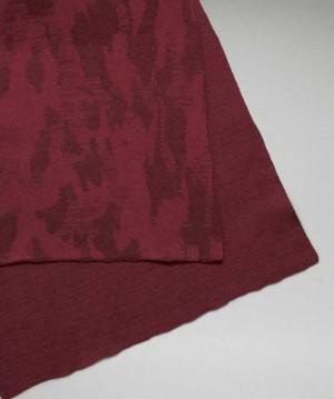 Lululemon Oversized Camo Jacquard Fular Kırmızı | SQAKUH-841