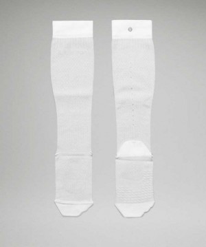 Lululemon SeaWheeze MicroPillow Compression Run Knee High Kadın Çorap Beyaz | JBZMDP-347