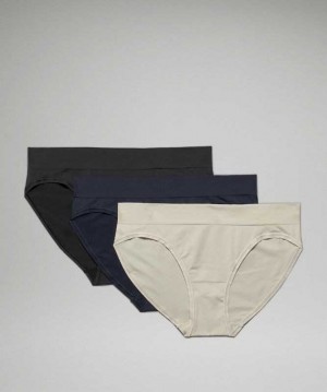 Lululemon Seamless Mid-Rise Bikini 3 Pack Kadın İç Giyim Siyah Lacivert Açık | QRCFIB-918