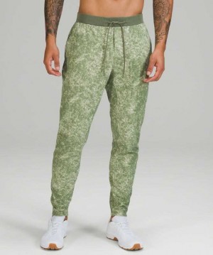 Lululemon Textured Tech Pant Erkek Pantolon Açık Mavi Baskılı Yeşil | PSNVTZ-425